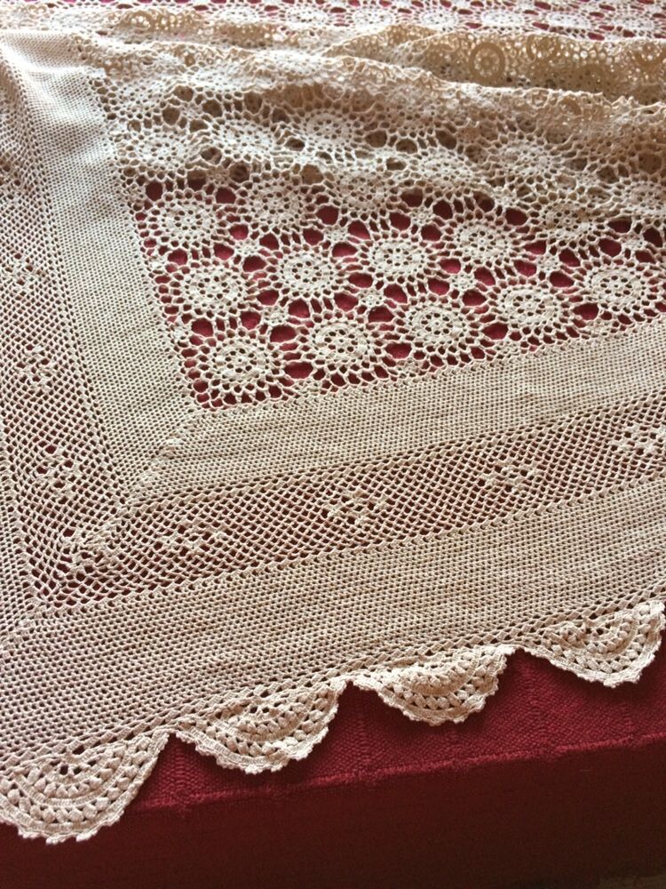 Toalha de renda bege
