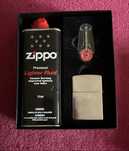 Uzywana zapalniczka ZIPPO