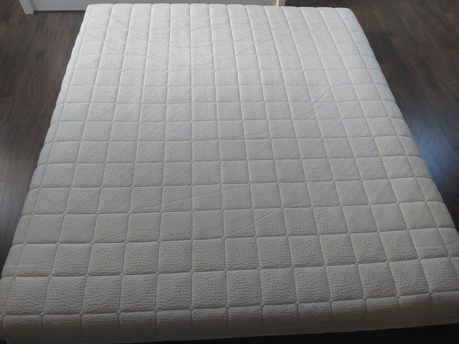 Sprzedam Materac Flamenco Hilding 180x200 - stan idealny!