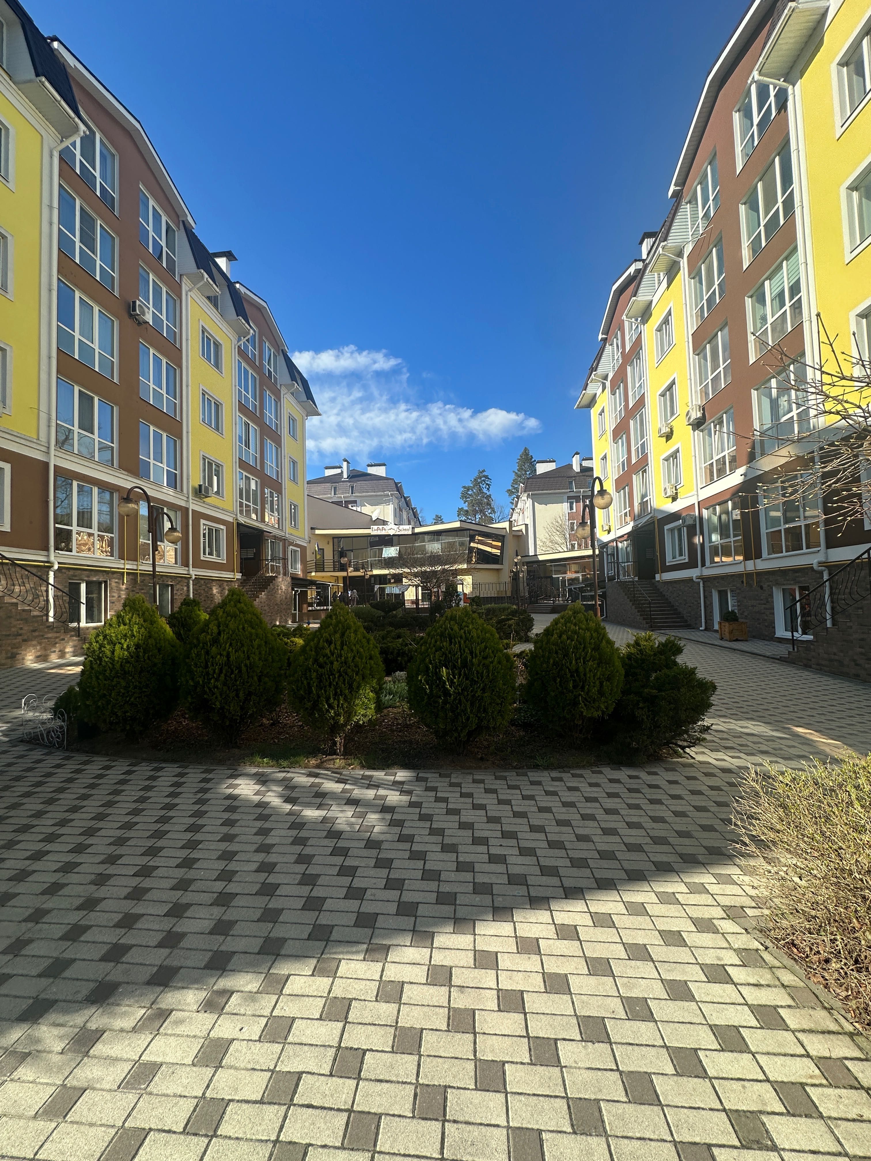 Продаж 2к квартири, Центральний парк