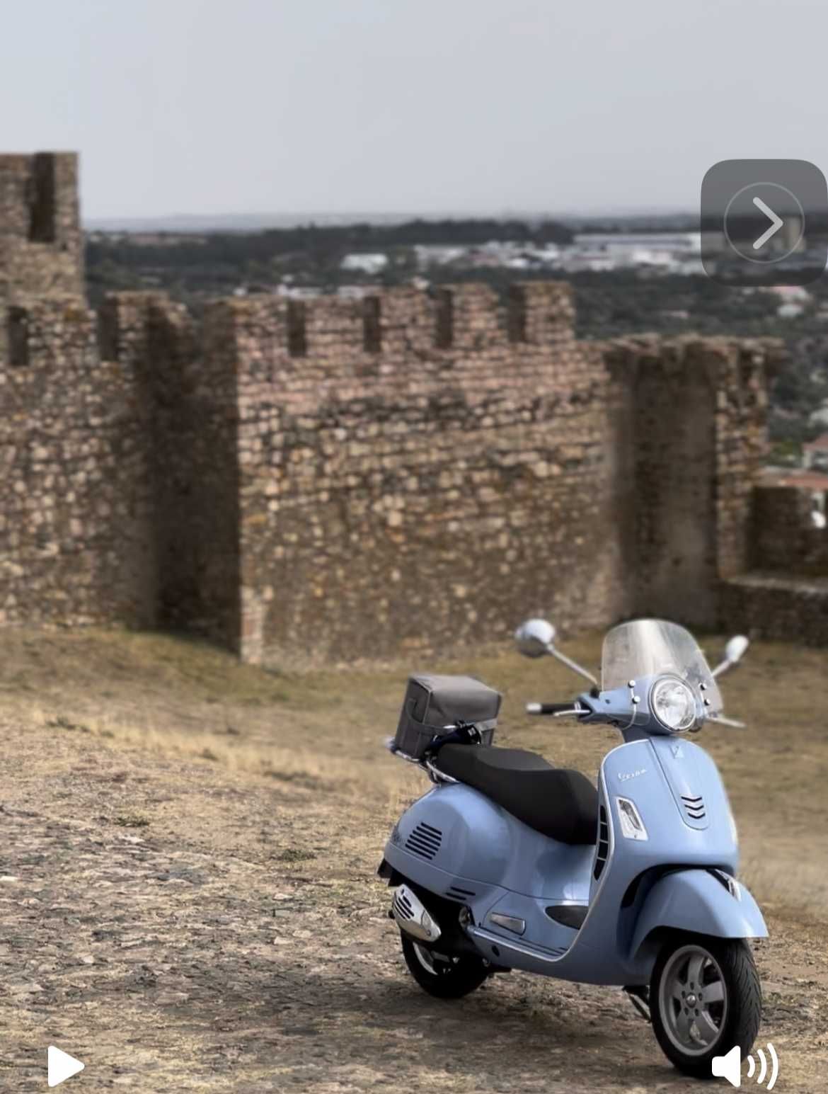 Vespa (Piaggio) 300 STS impecável