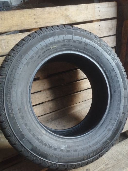 Шина 235/65/16C Continental 1шт