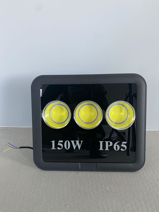 Прожектор новий 150 w