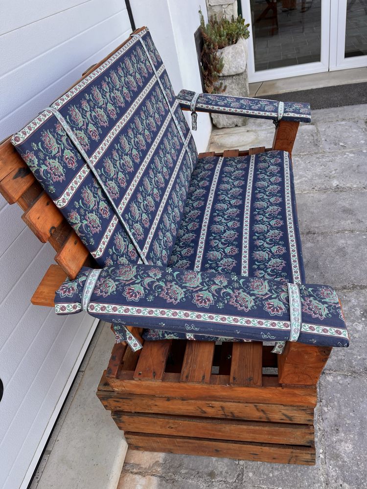 Cadeirão/Sofa para exterior em madeira reciclada