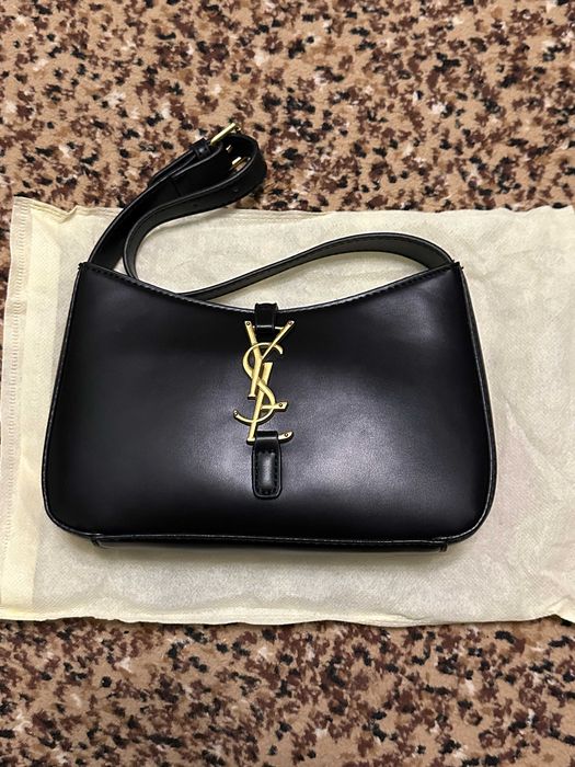 Жіноча сумка yves saint laurent (ysl) ів сен-лоран чорна