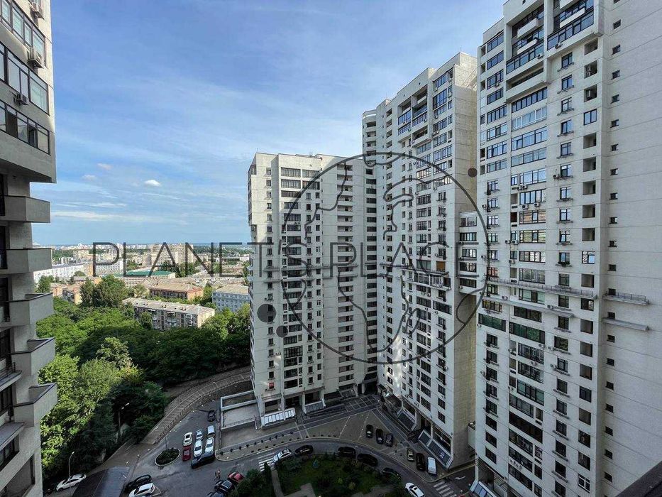 Продам 3к. кв. ЖК "Панорама на Печерську," вул. Коновальця 44а.