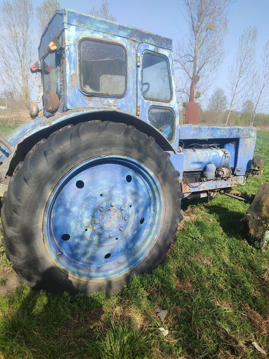 В продажі є Т-40 пишіть дзвоніть