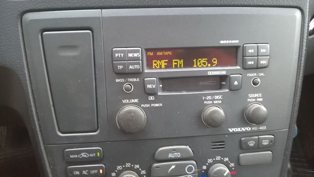 Radioodtwarzacz Radio HU403 Volvo V70 II S60 I xc70 bez kodu TESTOWANE