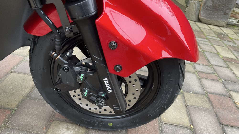 НОВИЙ Електросеутер YADEA T5 червоний електричний акамуляторний