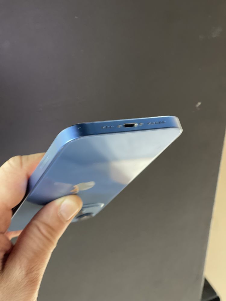 Продам iPhone 13 256gb Neverlock blue