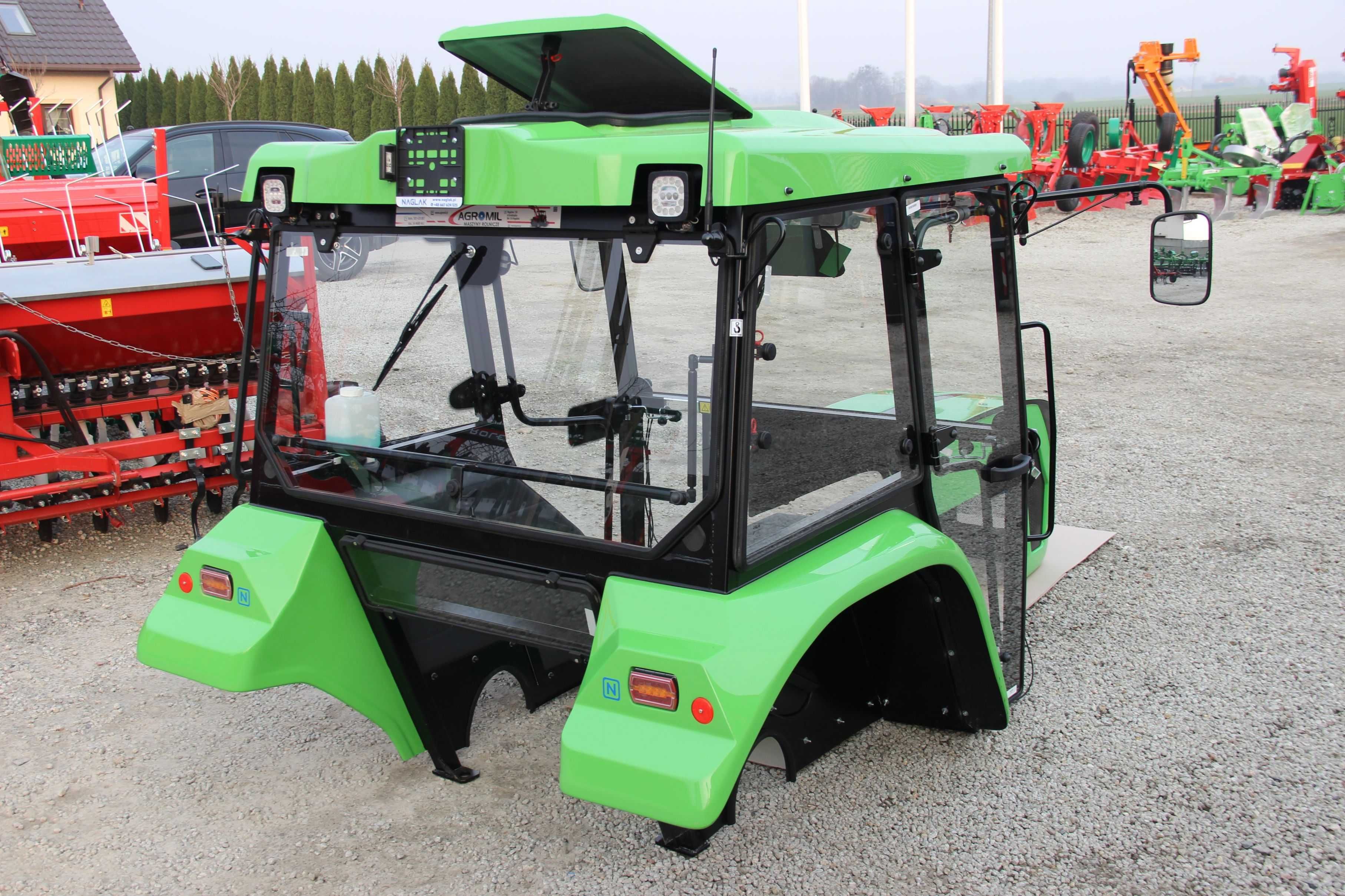 Kabina C-360 z błotnikami BTW X 2023 Naglak maska 04 kolor zielony