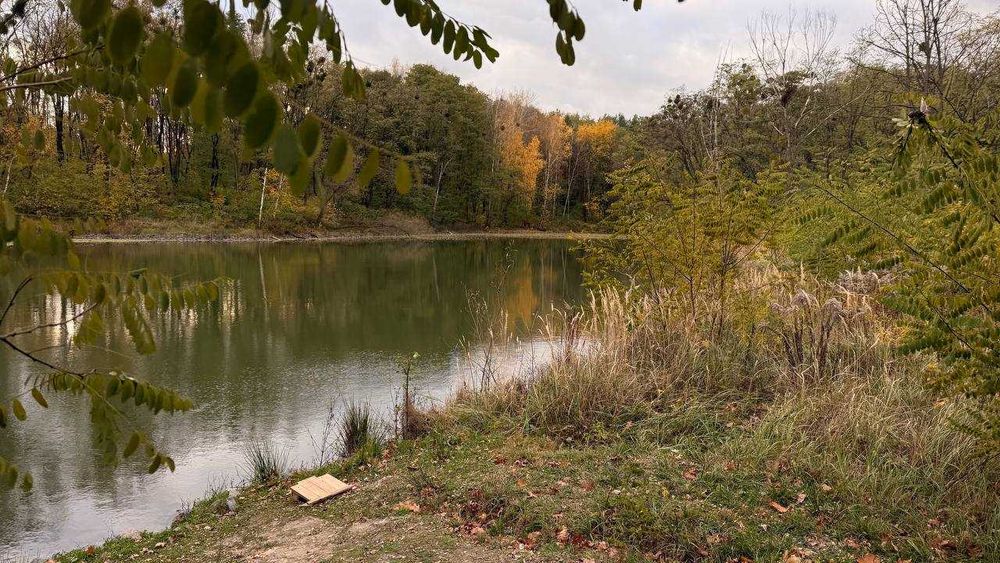 Земельна ділянка під котеджне містечко біля Києва! Власне озеро!