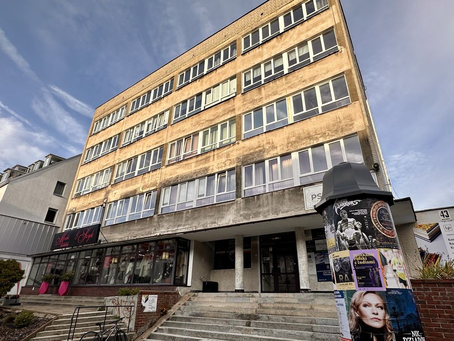 Lokale do wynajęcia | PARKING | CENTRUM