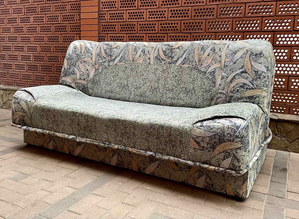 Компактний, стильний диван-ліжко "Алекс"  в НОВОМУ стані.