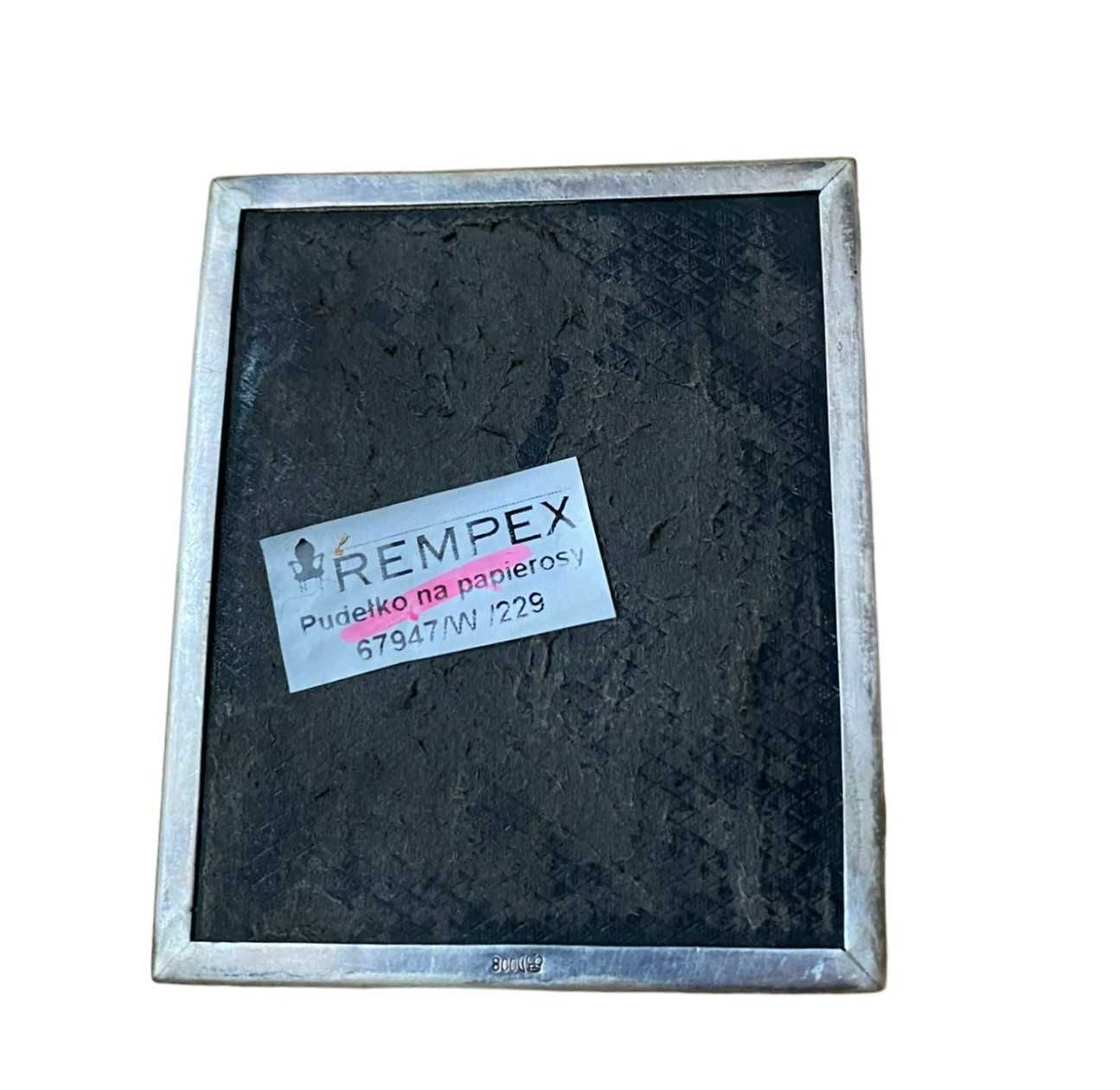 Srebrny niemiecki humidor z monogramem