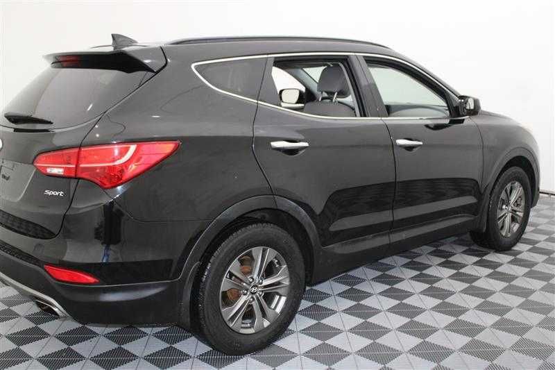 У продажу Hyundai Santa Fe Sport 2014 року