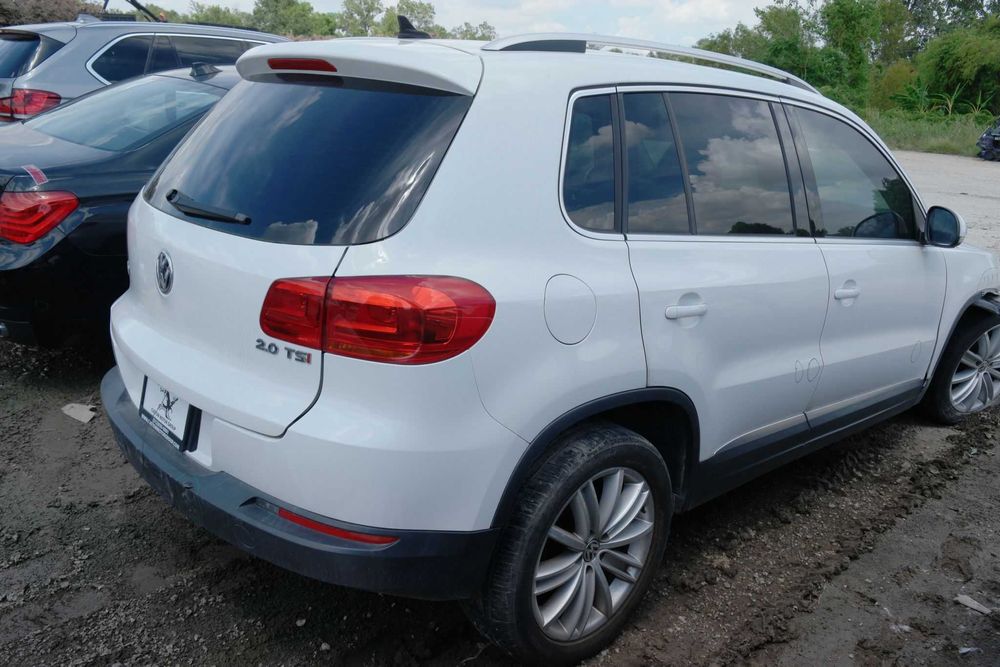 Фольцваген Тигуан 1 / VW Tiguan I шрот б/у USA розборка (двигун КПП)