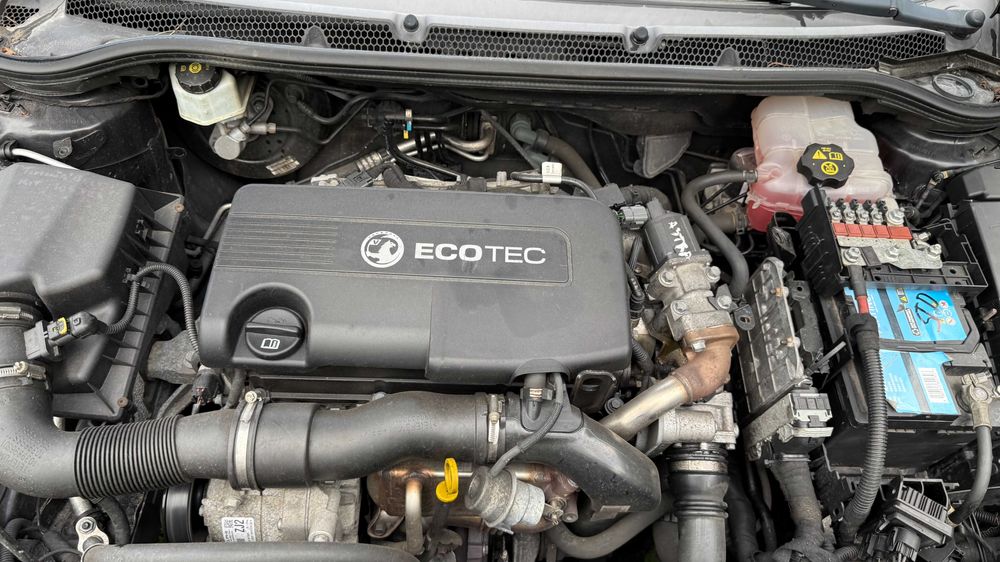 Kompletny silnik Opel Astra J 1.7 CDTi 125km A17DTR