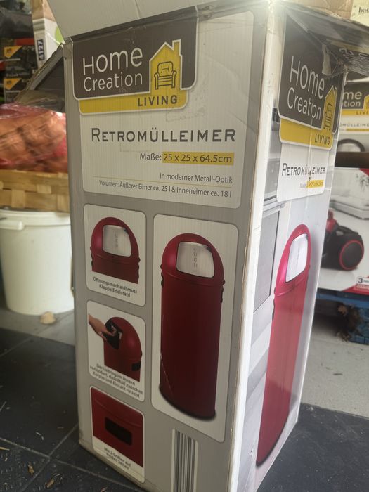 Kosz na smieci czerwony