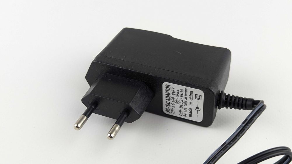 Зарядка 12V 1A для мото акумулятора з інтелектуальним режимом зарядки