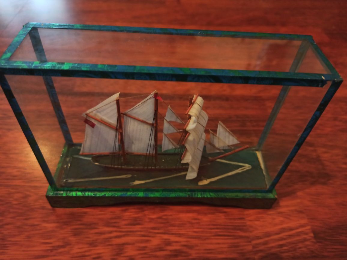 Miniatura de barcos