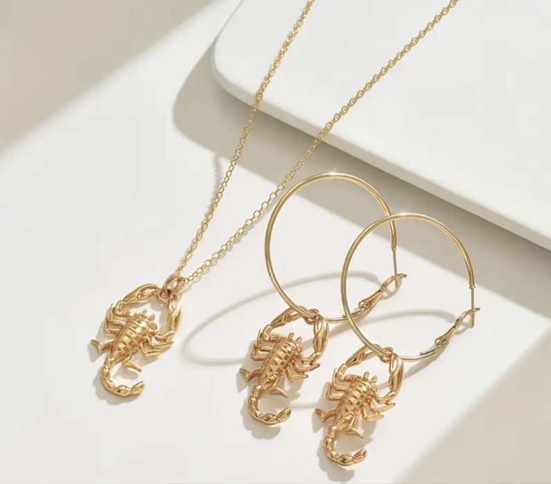 Colar e brincos escorpiao