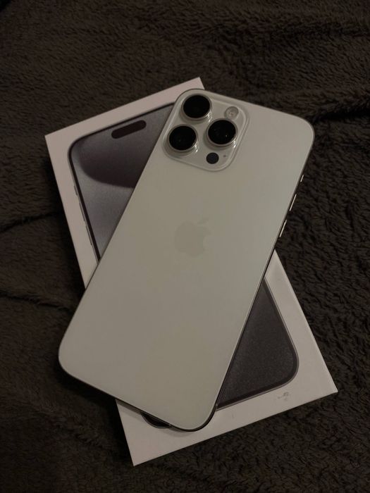 iPhone 15 Pro Max White 256 GB