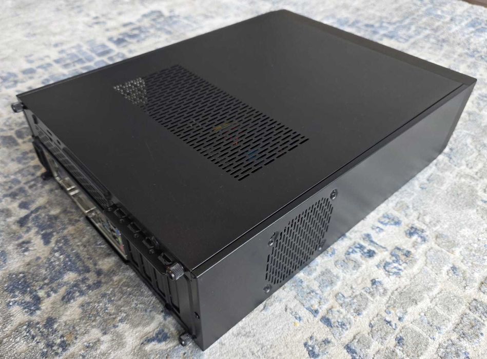 Obudowa Chieftec UNI UE-02B microATX z zasilaczem