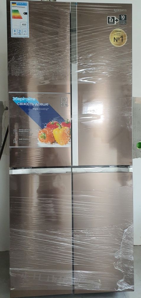 Холодильник SAMSUNG