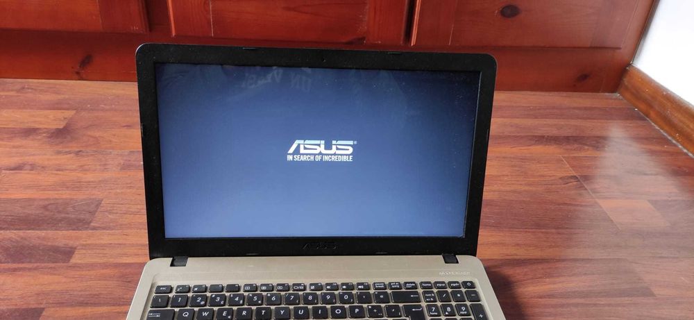 Portátil Asus A540L com SSD 256 gbs