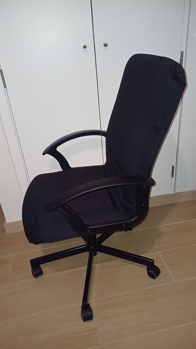Cadeira escritorio com capa altura ajustável