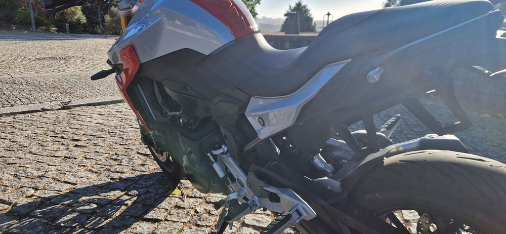 BMW F900R de 2020