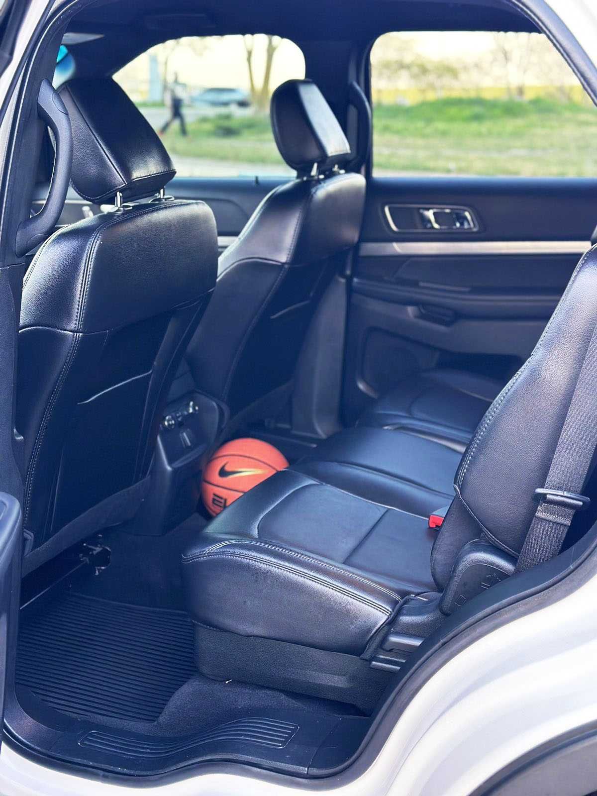 Ford Explorer 7 мест MAXIMAL (XLT) 2.3 автомат 2018 год