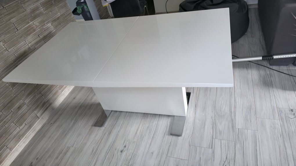 Stół ława duży rozkładamy 150x90 wys 76 .. lakierowany połysk. Krzesła