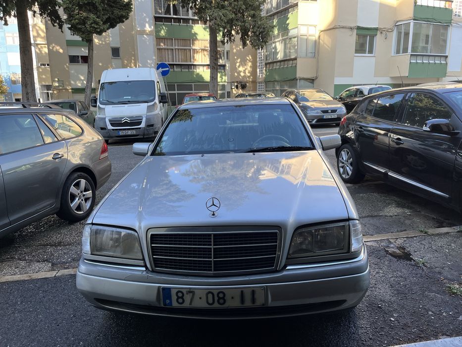 Mercedes-Benz C200