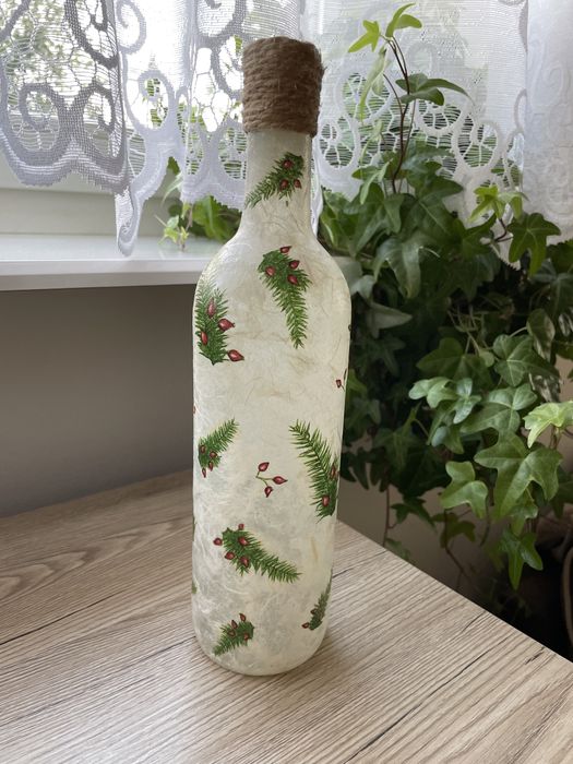 Świąteczna ozdobna butelka. Boże Narodzenie
