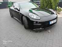 Porsche  Panamera  turbo