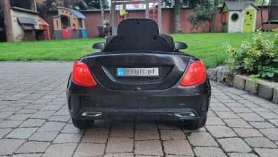 Auto na akumulator - Mercedes