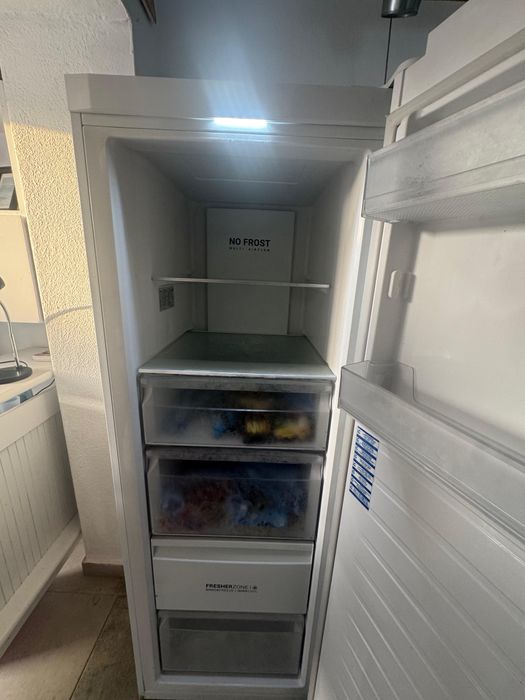 Arca de congelação Haier