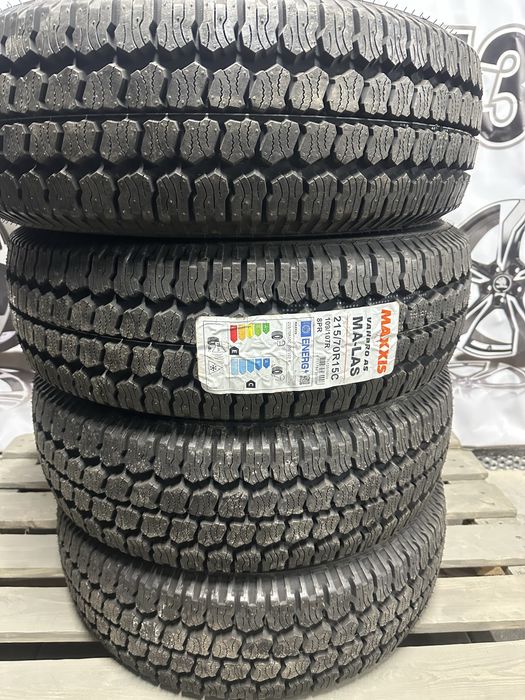 Шини всесезонні 215/70/15с Maxxis