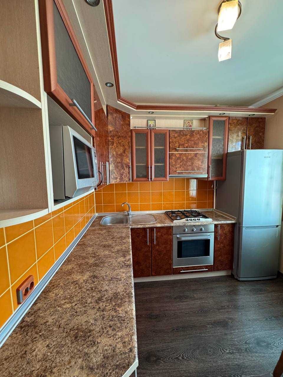 3 кімнатна квартира, р-н Еськова, лічильник тепла