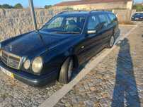 Carrinha Mercedes Benz