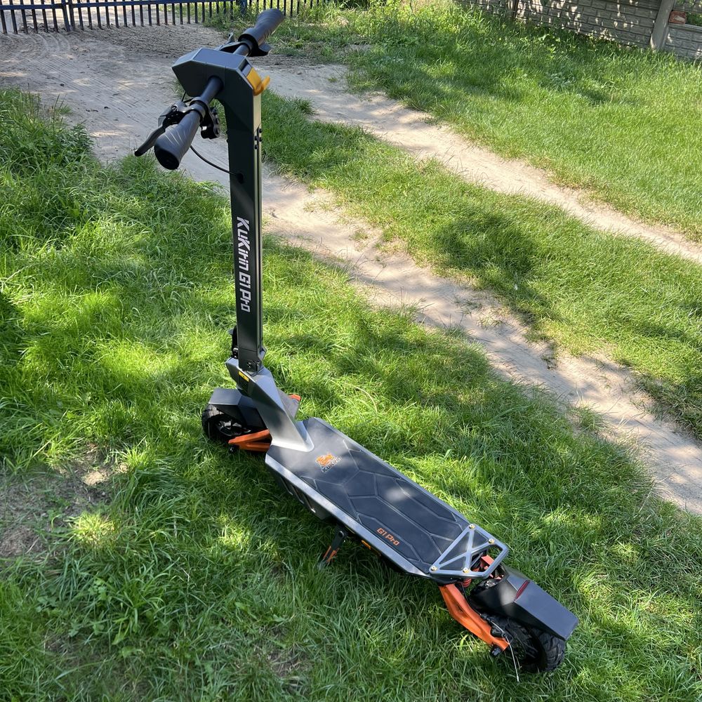 продаю електро самокат KuKirin G1 Pro