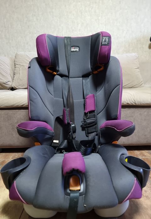 Продам дитяче крісло Chico my fit