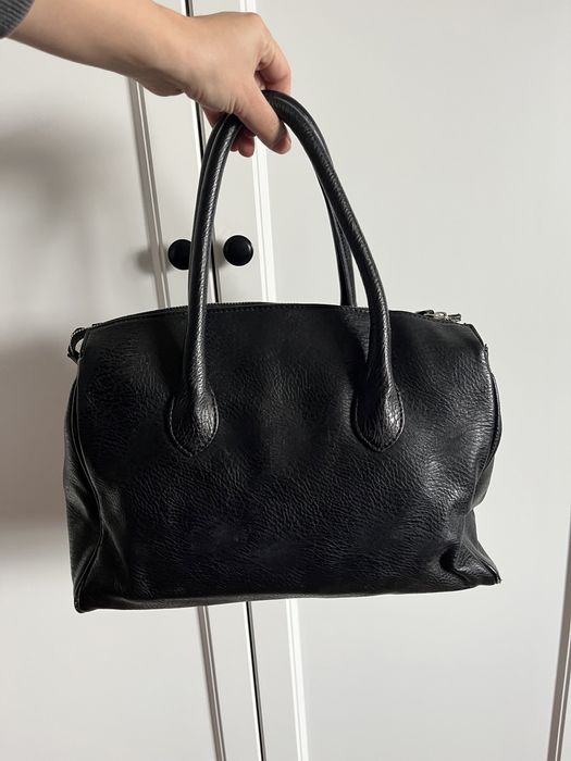 Czarna torebka Betty Barclay ze sztucznej skóry