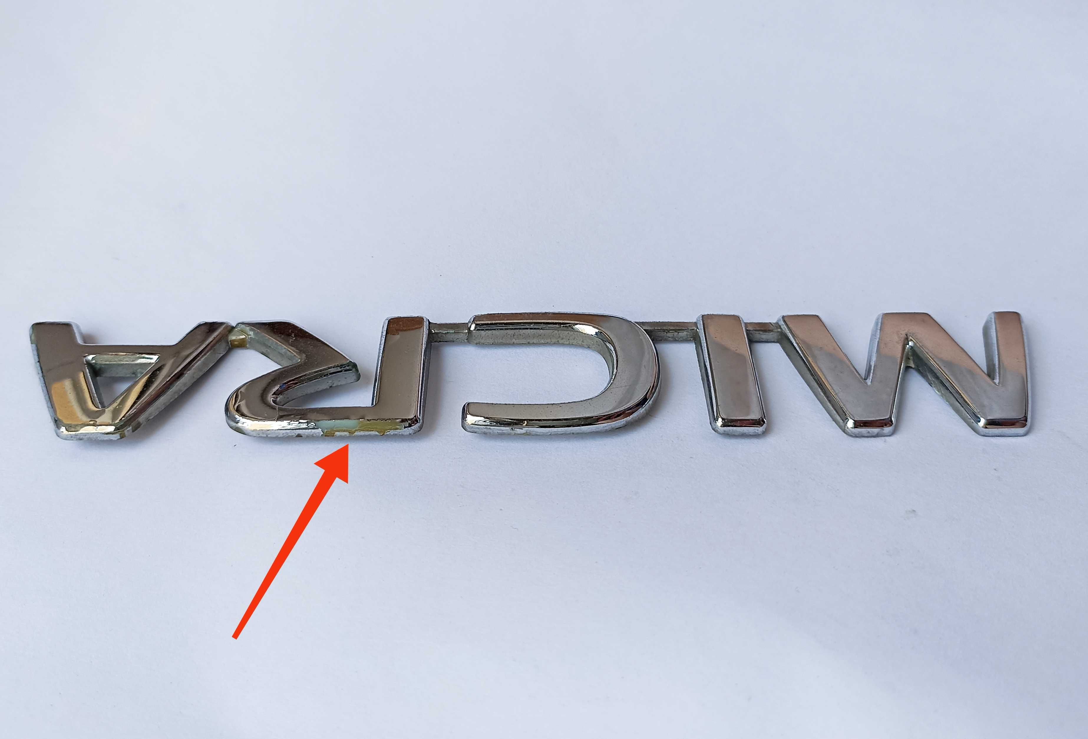 Napis emblemat Nissan Micra