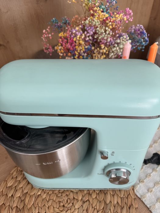 Robot kuchenny z 3 końcowkami