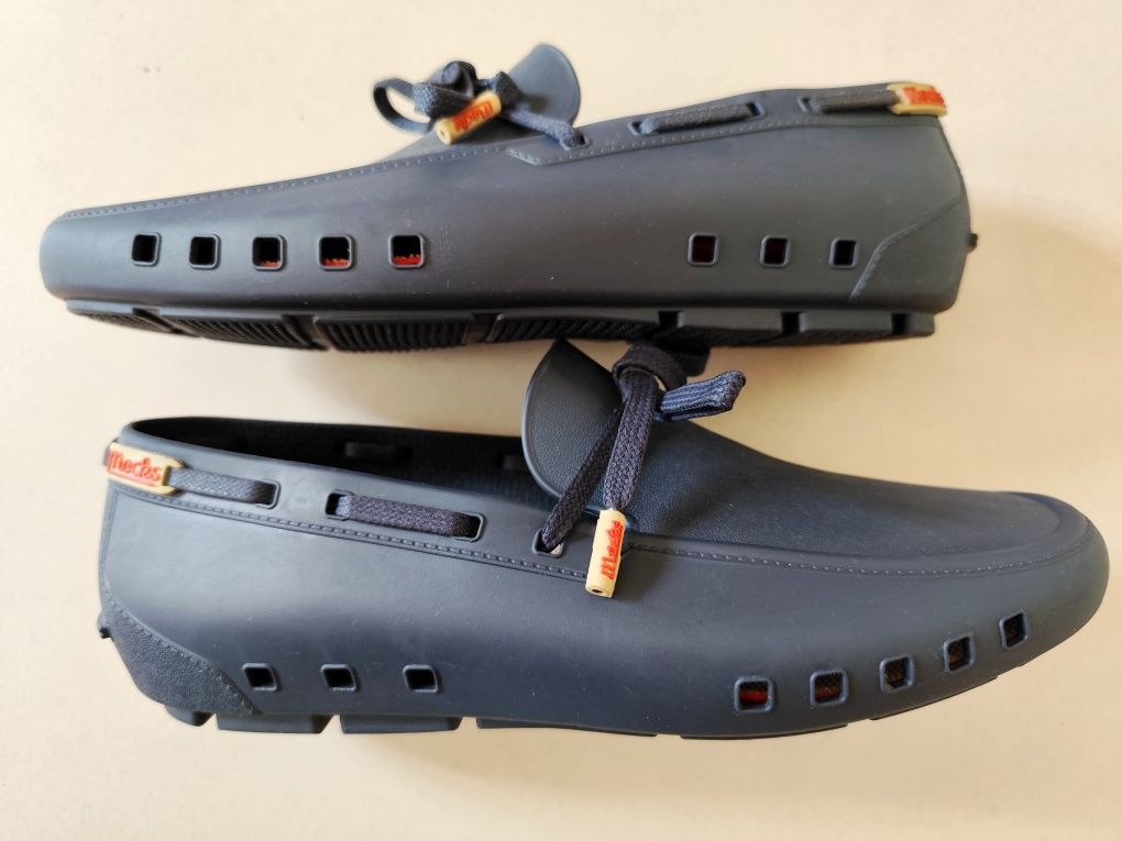 Aquashoes / Mocassins aquáticos para Homem (Novos - Tam. 41)