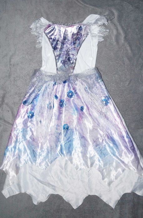 Kostium Biała Dama Goth Czarownica 140 / 146