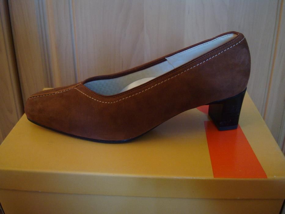 Buty damskie Jenny.Klasyka gatunku,piekne,orginalne,eleganckie w dobre